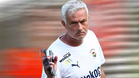 Jose Mourinho lại nổi điên tại Fenerbahce